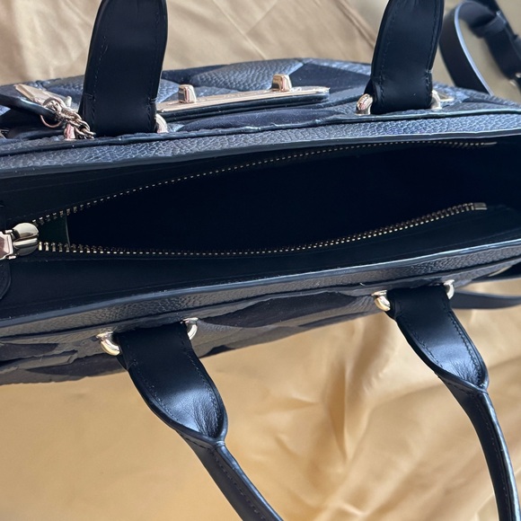 Coach leather purse - Picture 3 of 5